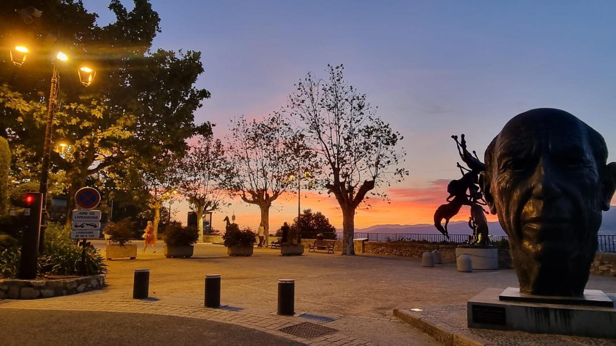 Townhouse Mougins In The Old Village, Fantastic View, Sea And Mountains Екстер'єр фото